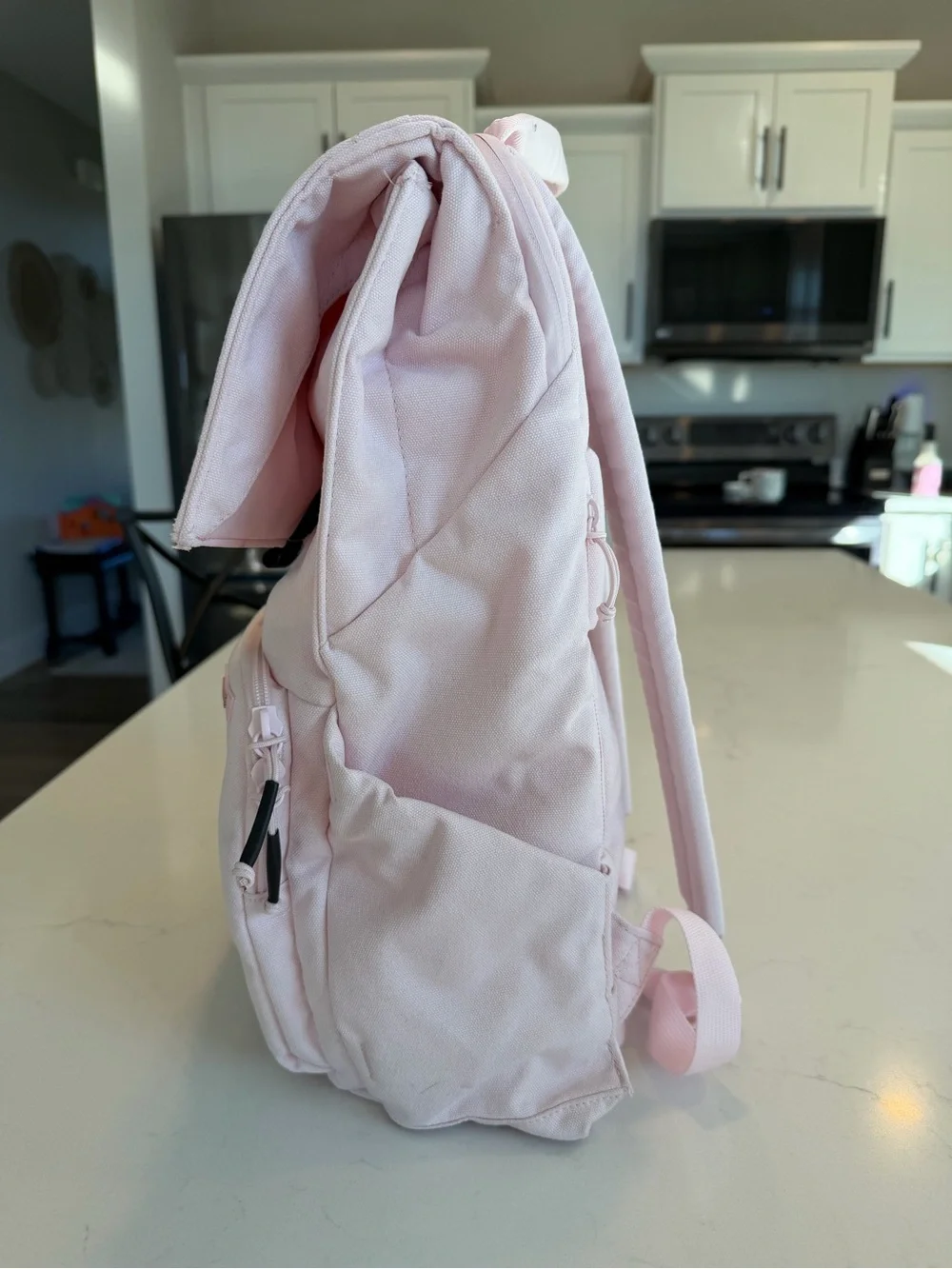 Brevite Everyday Backpack pink